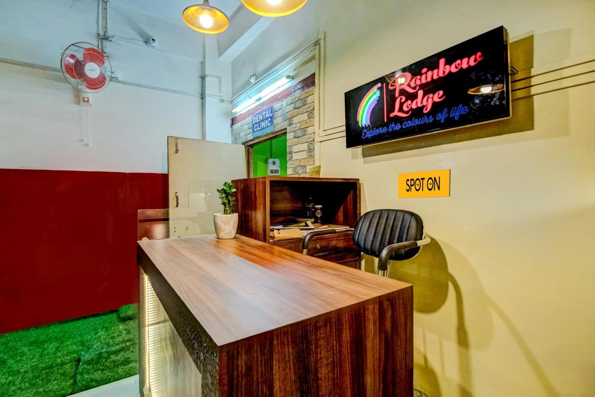 Spot On Rainbow Lodge 古瓦哈提 外观 照片