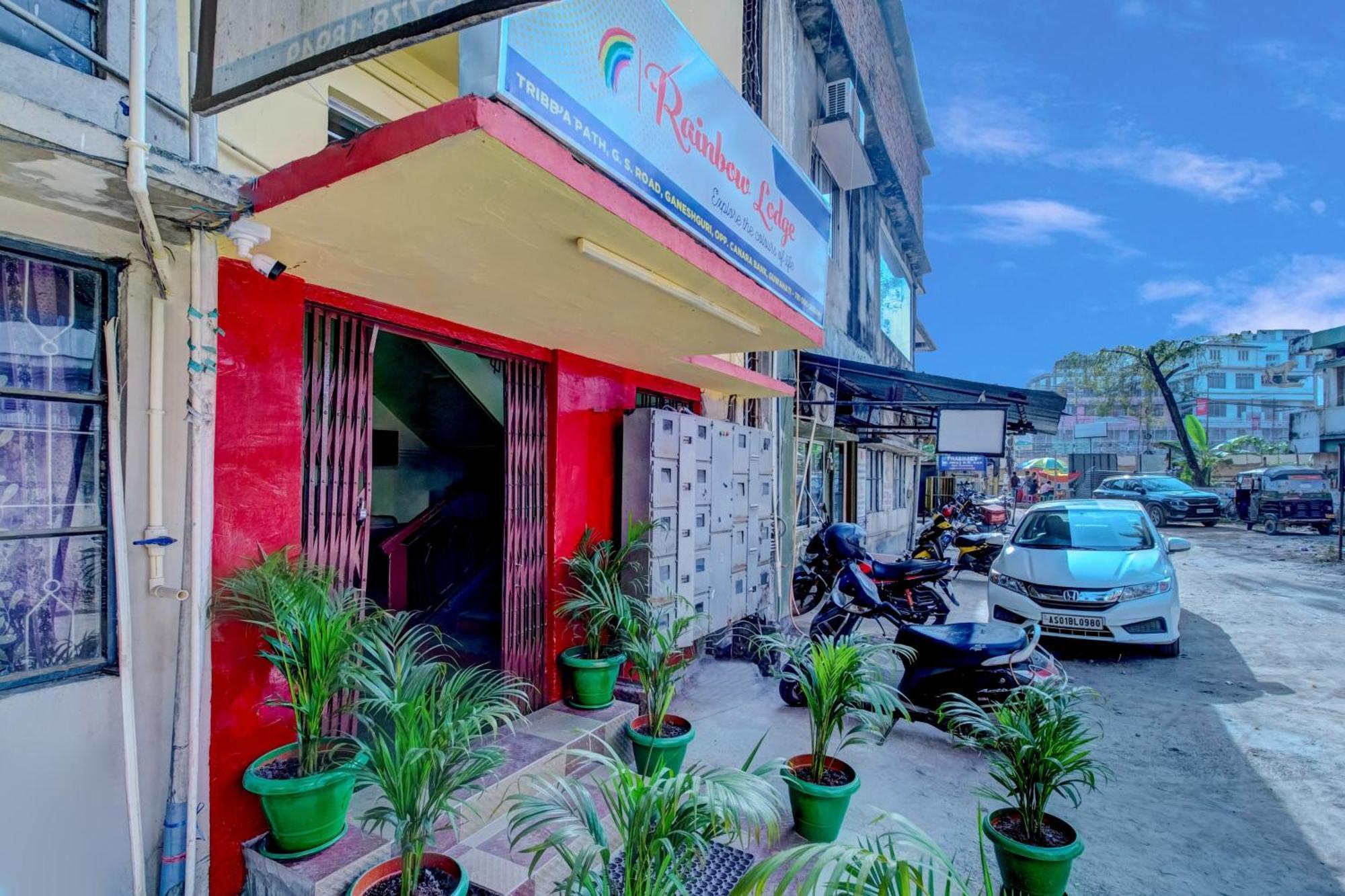 Spot On Rainbow Lodge 古瓦哈提 外观 照片